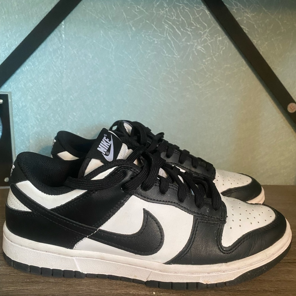 Panda dunks